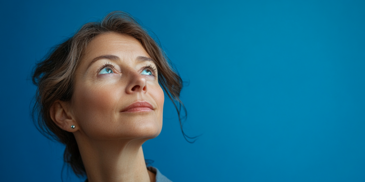 Cómo hacer una rutina facial nocturna efectiva y saludable